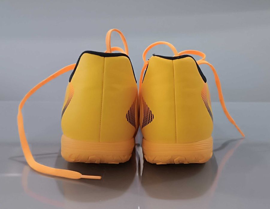 Puma One Futsal novas