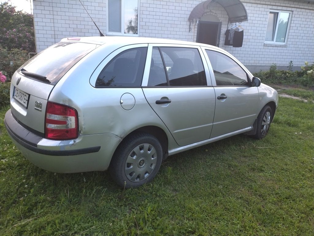 Шкода фабія 2005рік