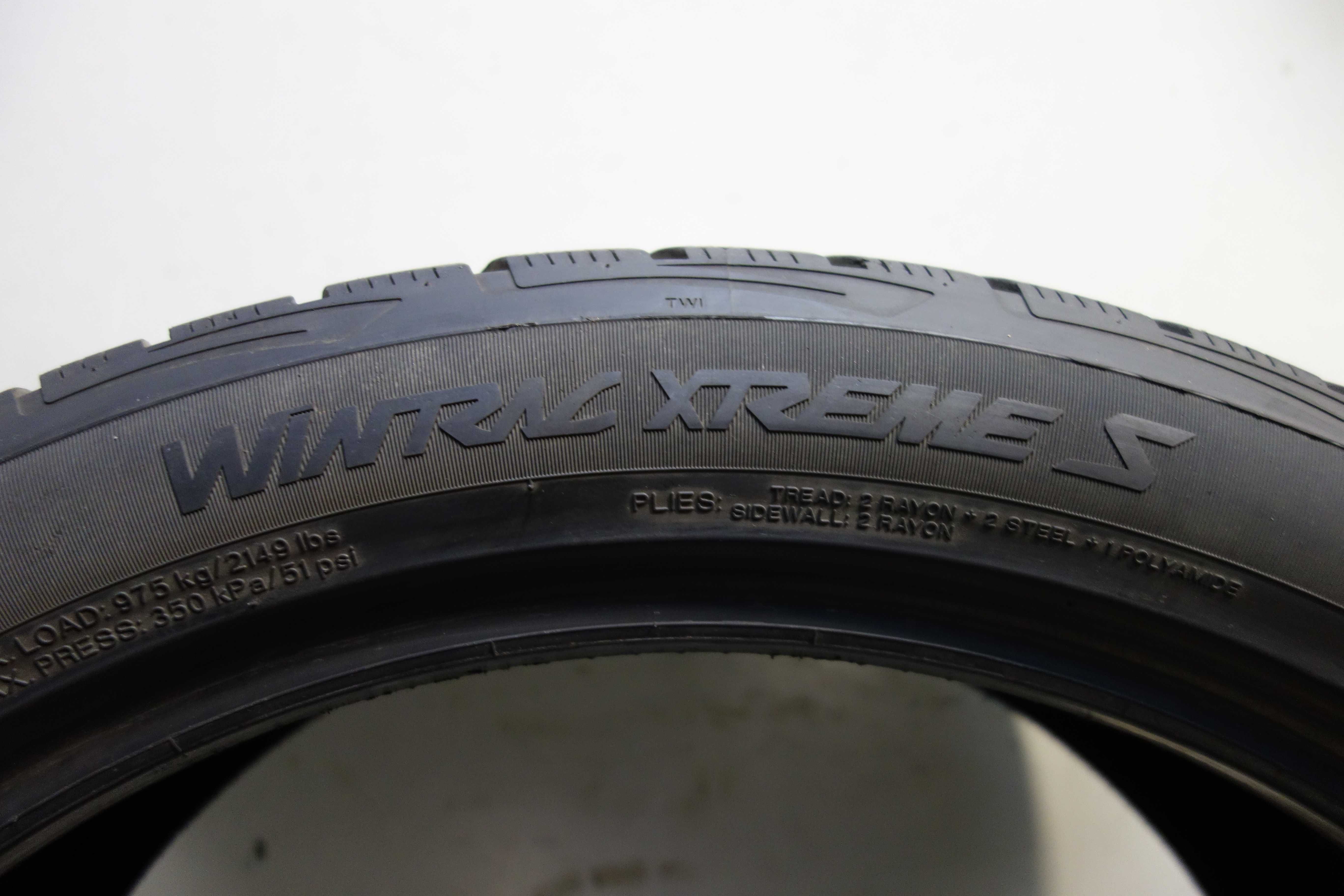 Opony 265/40/21 + 295/35/21 VREDESTEIN Winter Xtreme S Zima