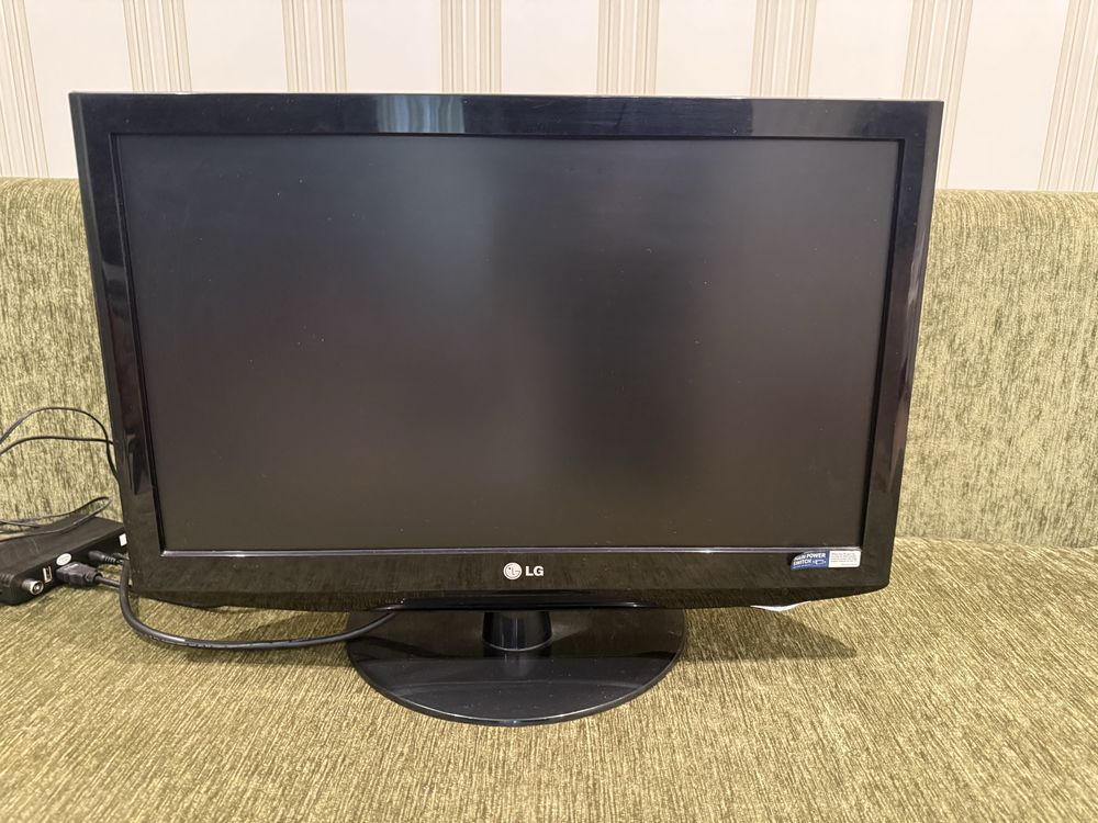 Продам телевізор LG, 22 дюйми