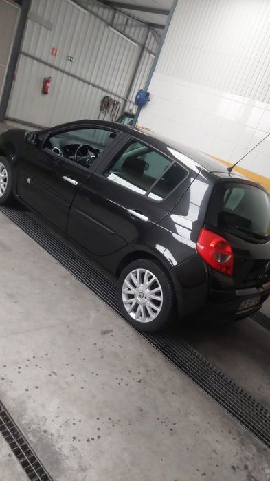 Renault clio 4 portas