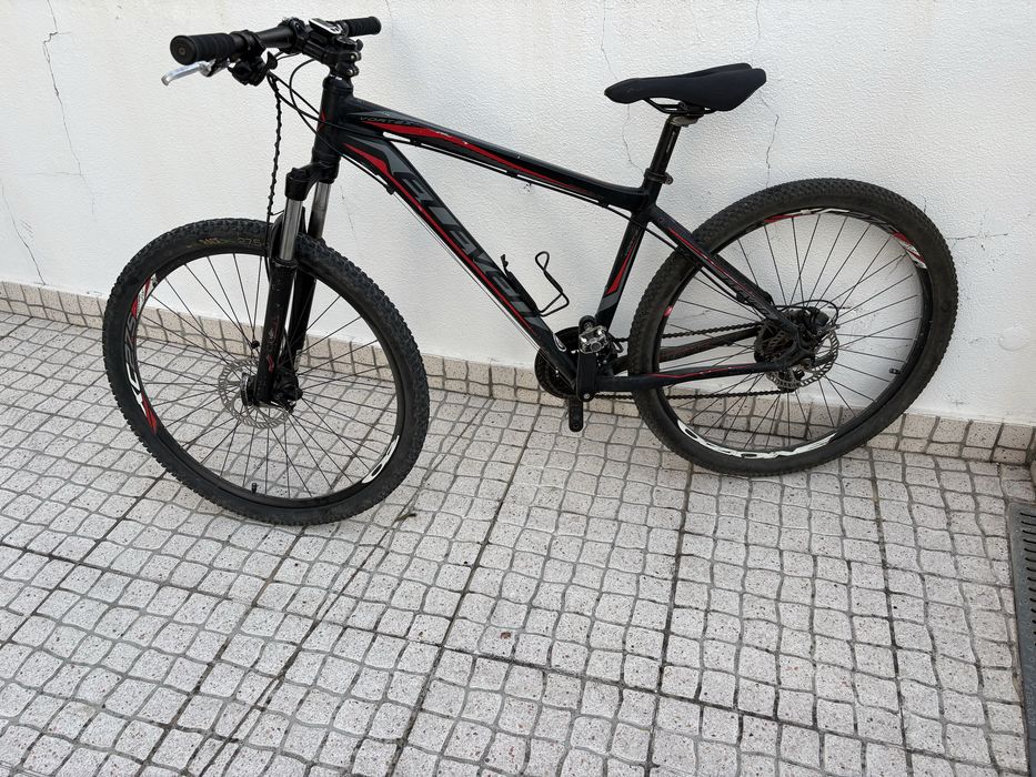 Bicicleta BTT em bom estado