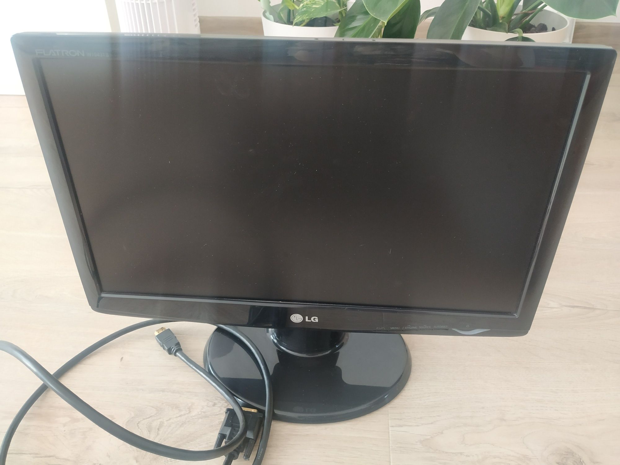 Monitor lg flatron w1943ts