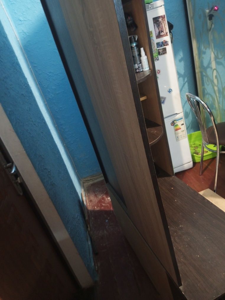 Прихожа в хорошому стані