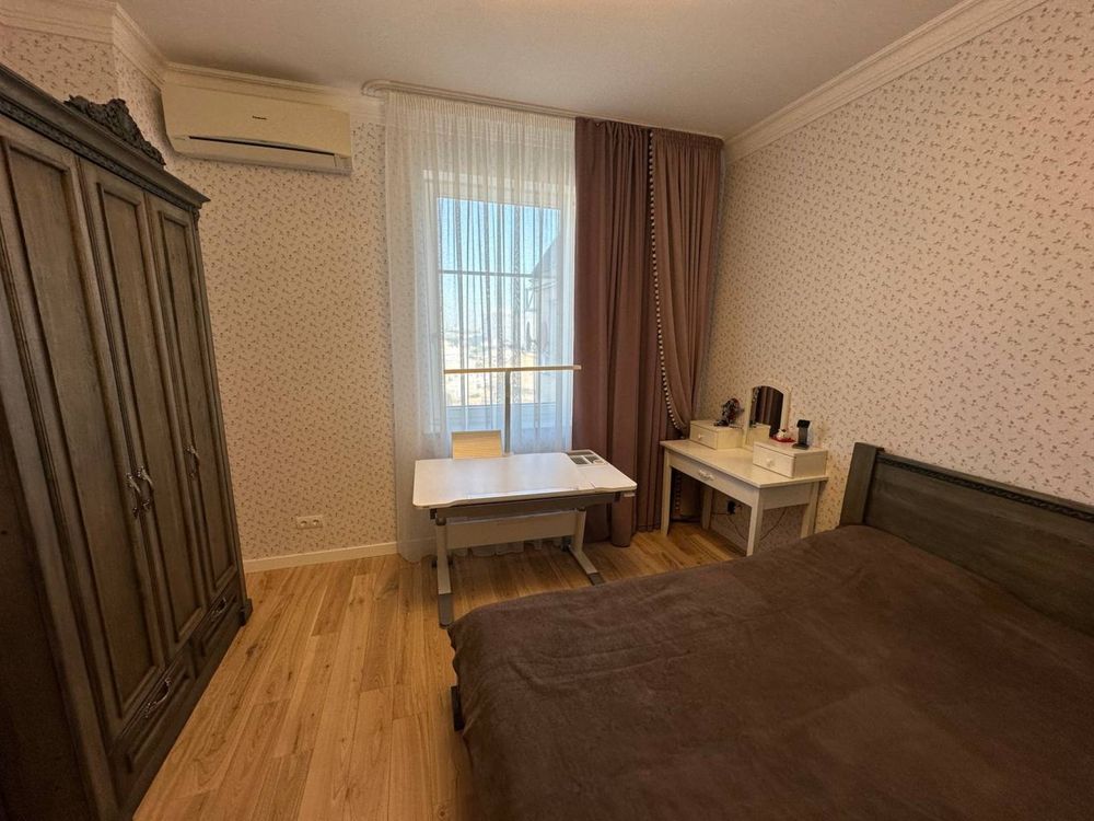 Власниця, здам 2к квартиру в центрі, Скоропадського 38