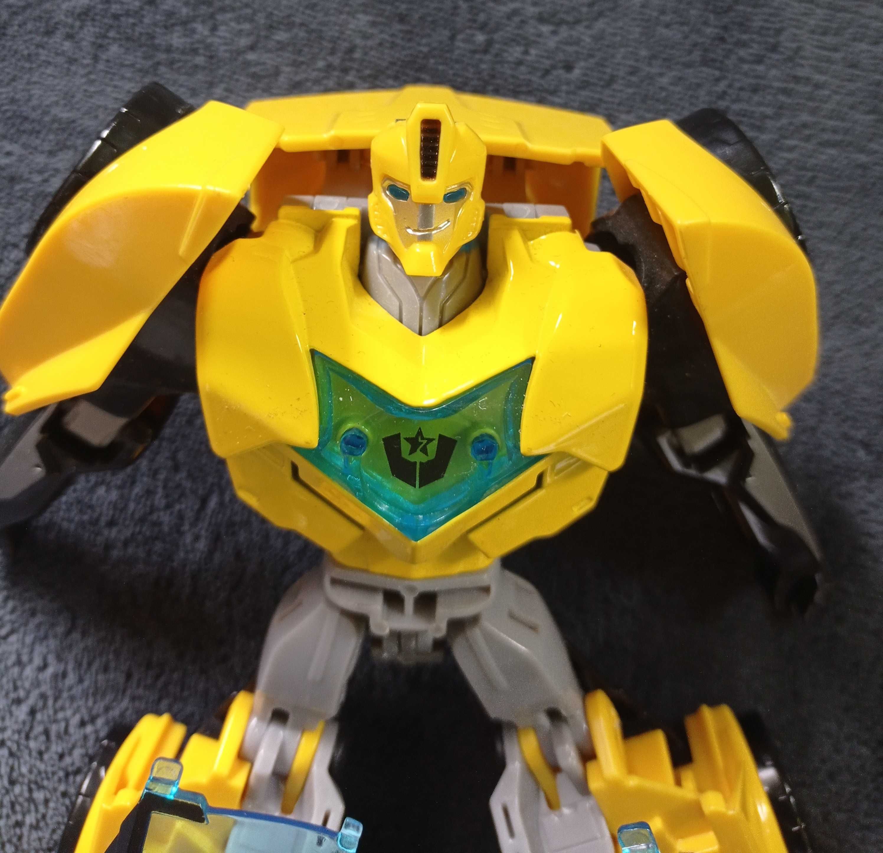 Bumblebee Transformers figurka 17 cm