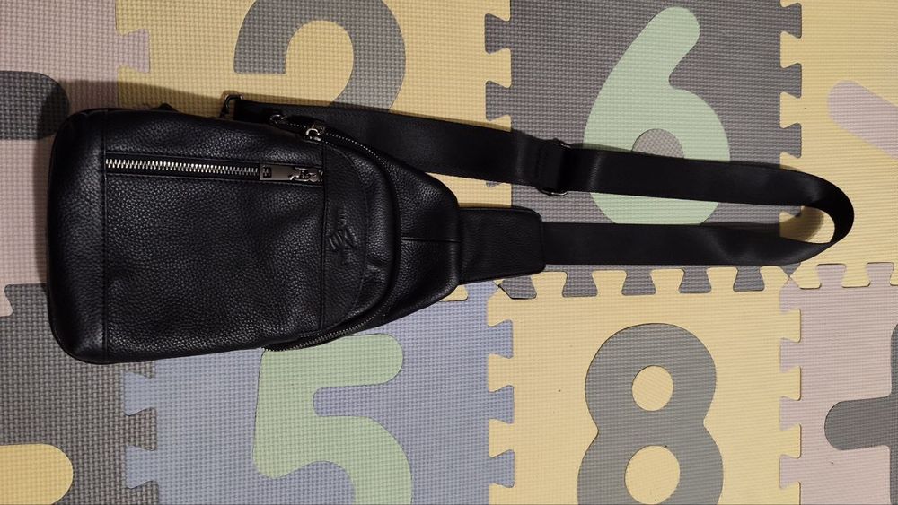 Сумка шкіряна через плече слінг