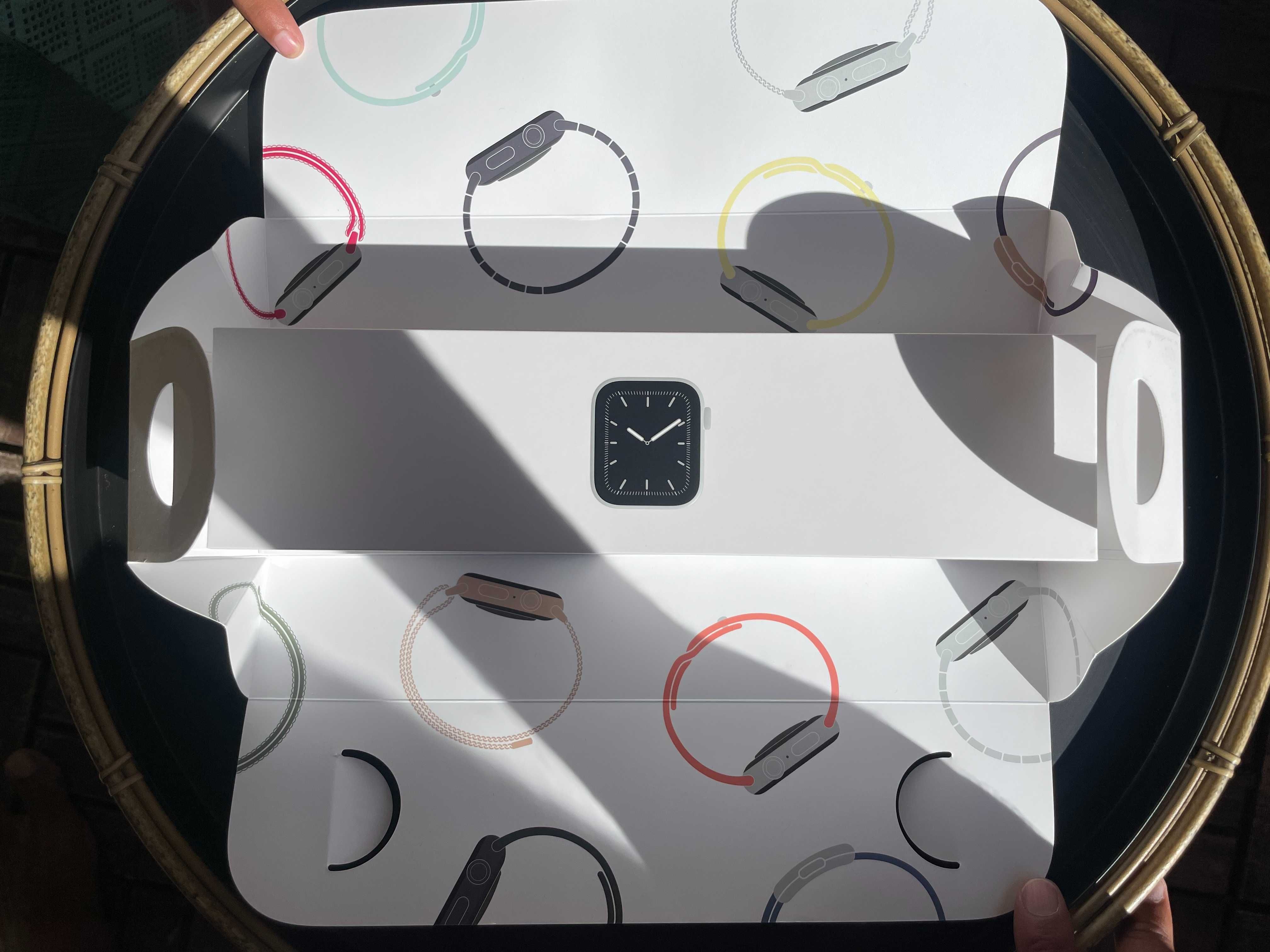 NOVO - AUTÊNTICO/ORIGINAL APPLE WATCH Series 5 44mm
