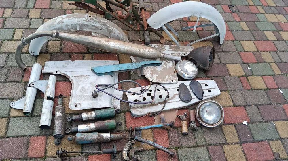 мотоцикл Минск м3 в разобраном виде.