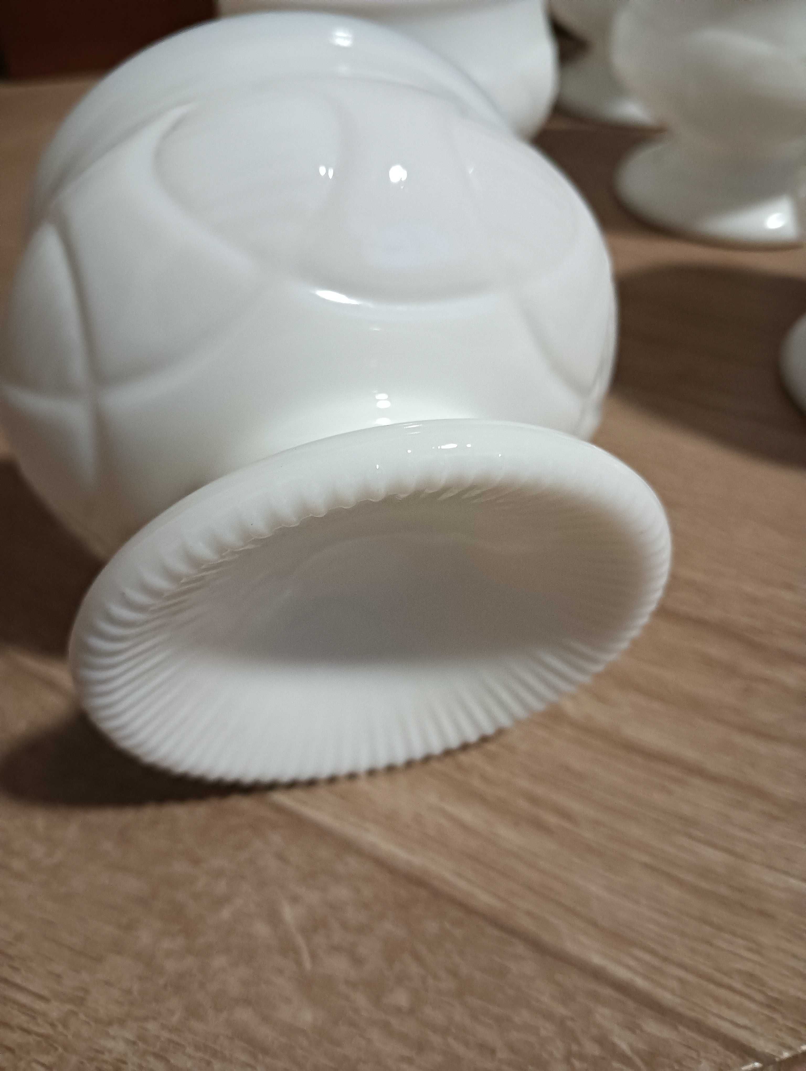 Szklany pucharek na deser lody zestaw 6szt mleczne szkło
