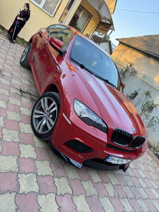 BMW X6M e71.