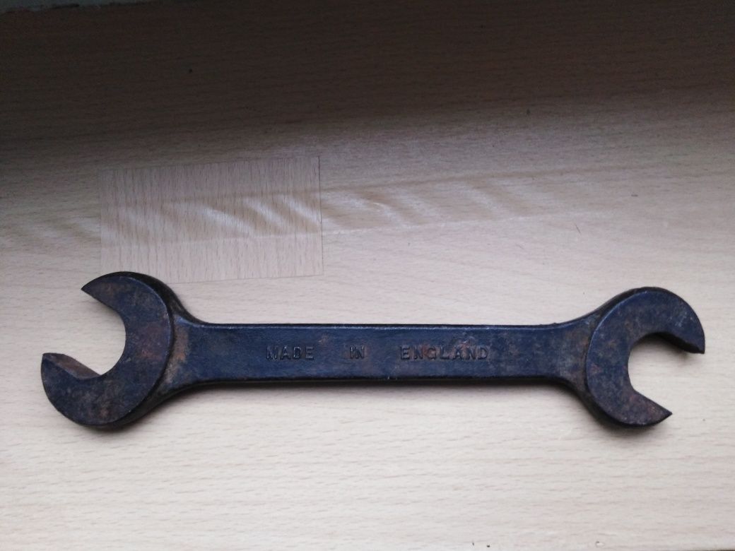 Stary klucz płaski Stare narzędzia