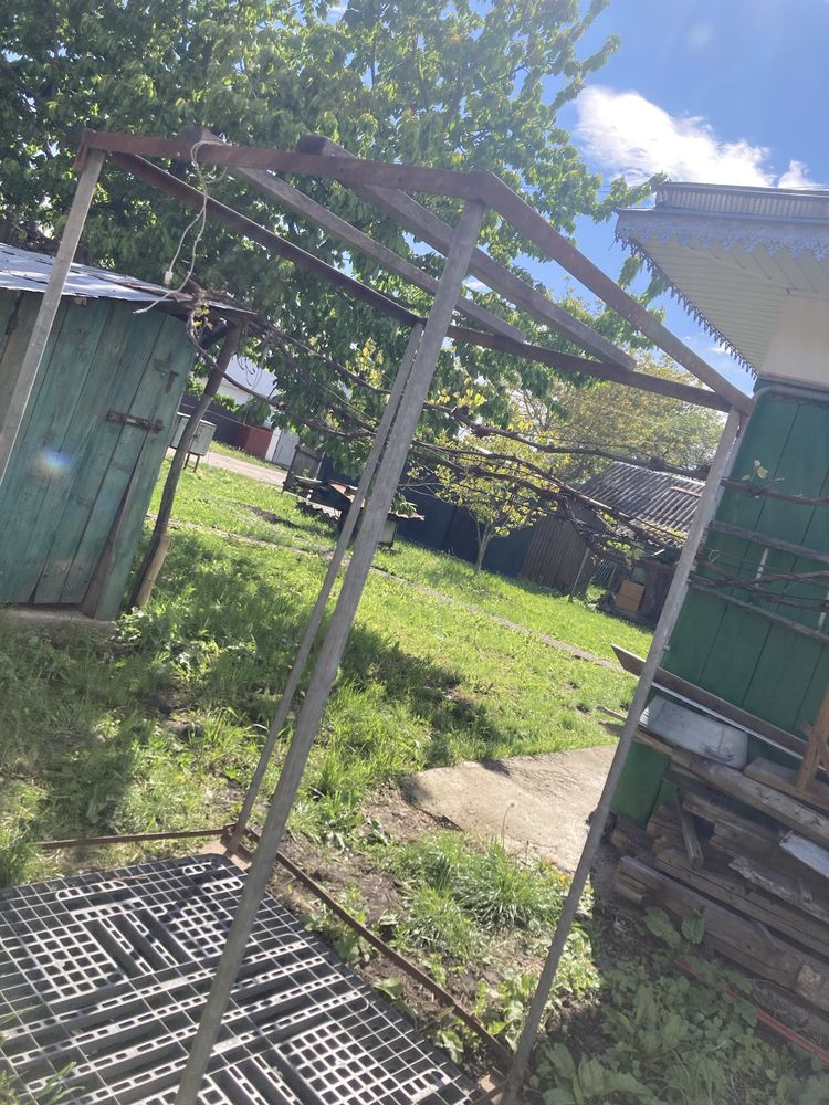 Каркас до літнього душу