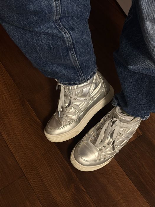 Теплі зимові черевики, дутики