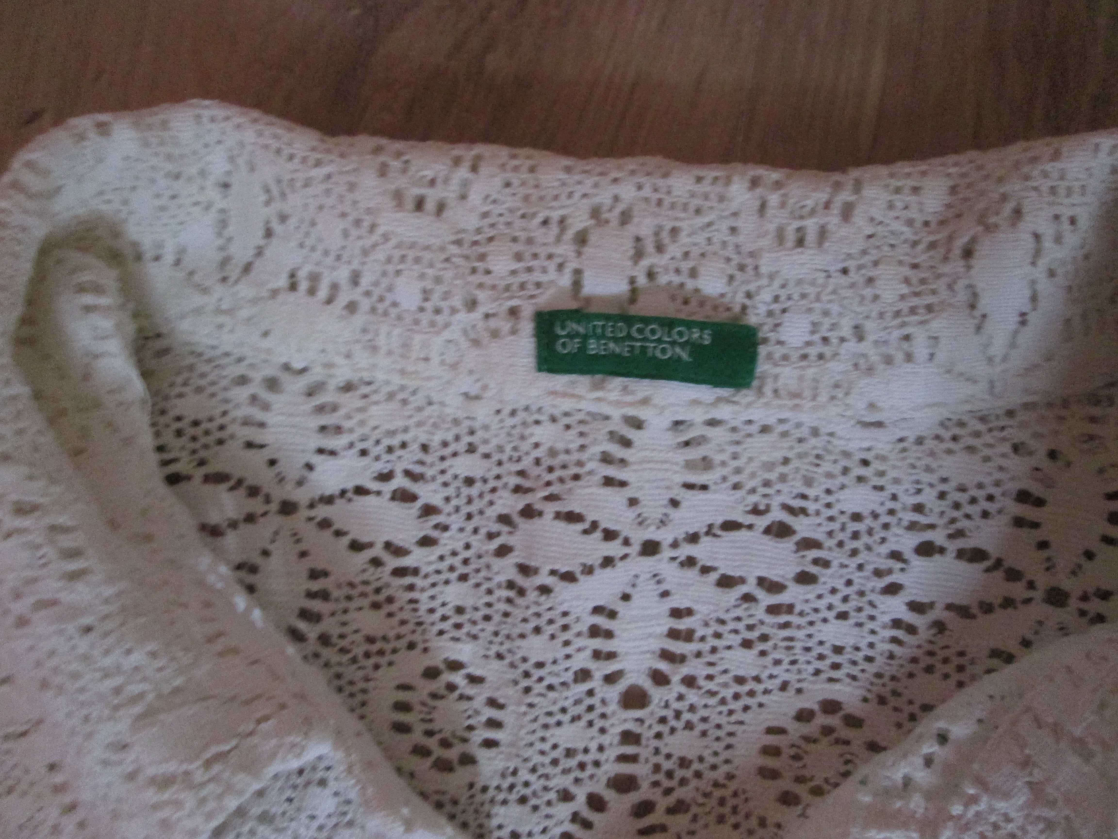 Ażurowa kremowa bluzka U. C. Of Benetton
