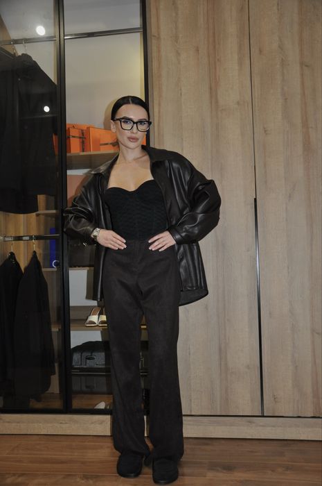 Сорочки куртка оверсайз шоколад шоколадна еко шкіра під COS під ZARA