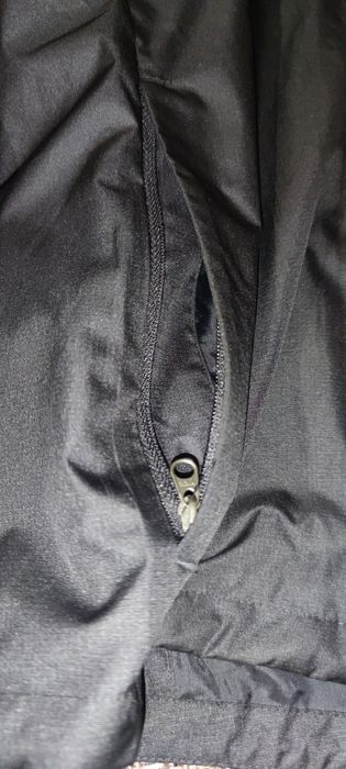 Нова куртка весна Nike