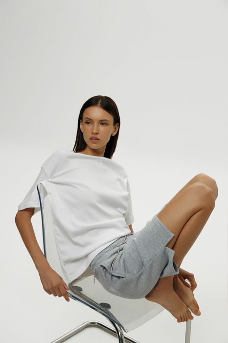 Преміальний жіночий одяг — оптом