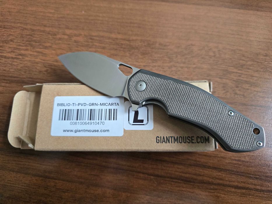 GiantMouse ACE Biblio Titanium Green Micarta M390