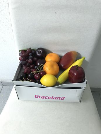 Fruta artificial (plástico)