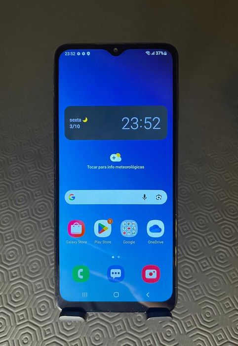 Samsung Galaxy A12