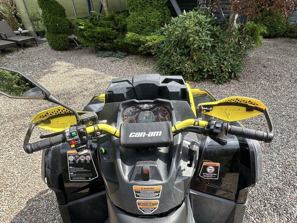 Quad CAN-AM Outlander