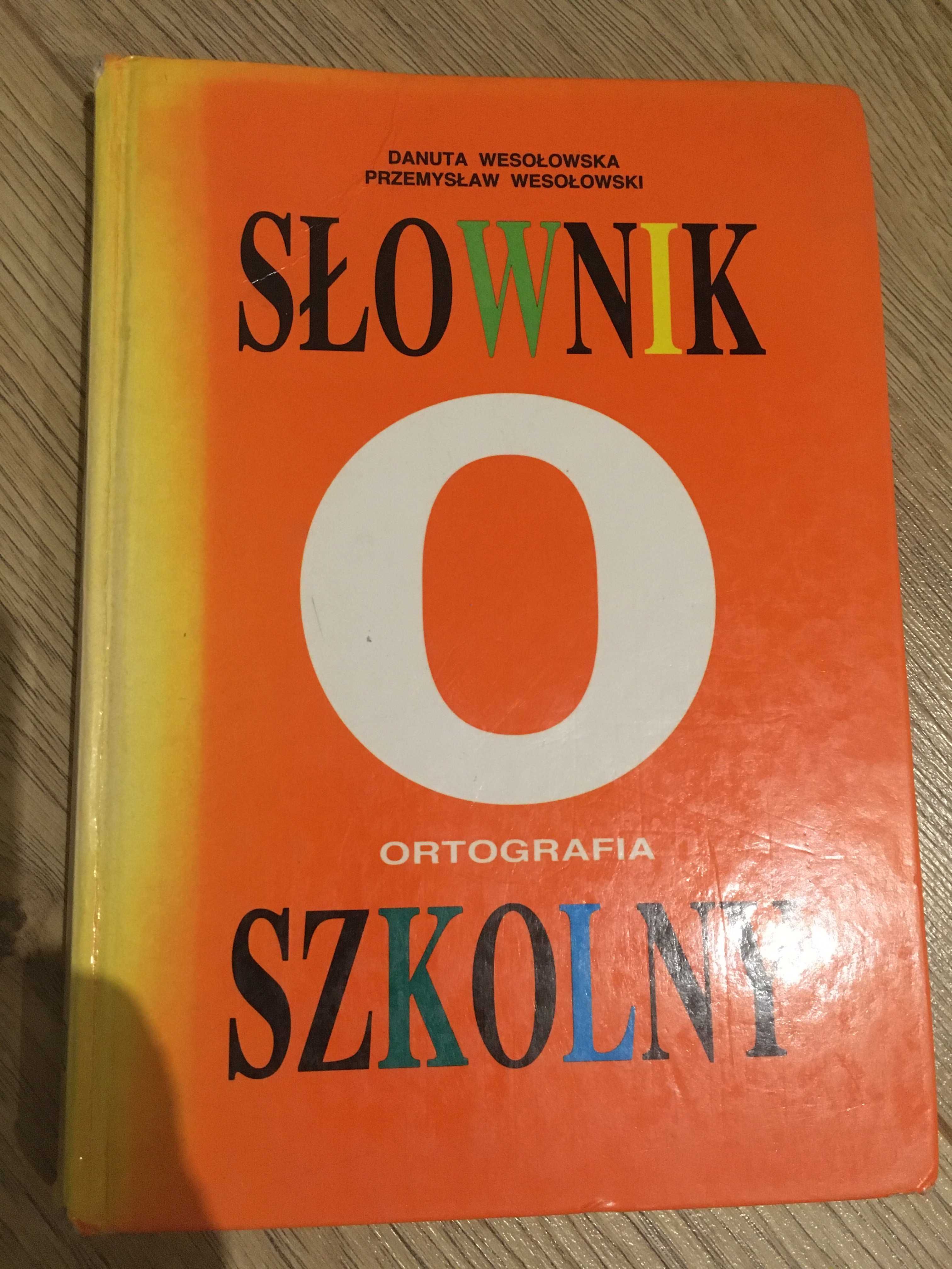 Sprzedam Słownik Ortograficzny Szkolny