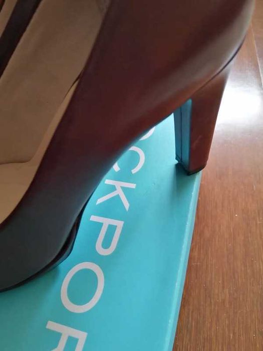 Sapato Salto Bordeaux Rockport