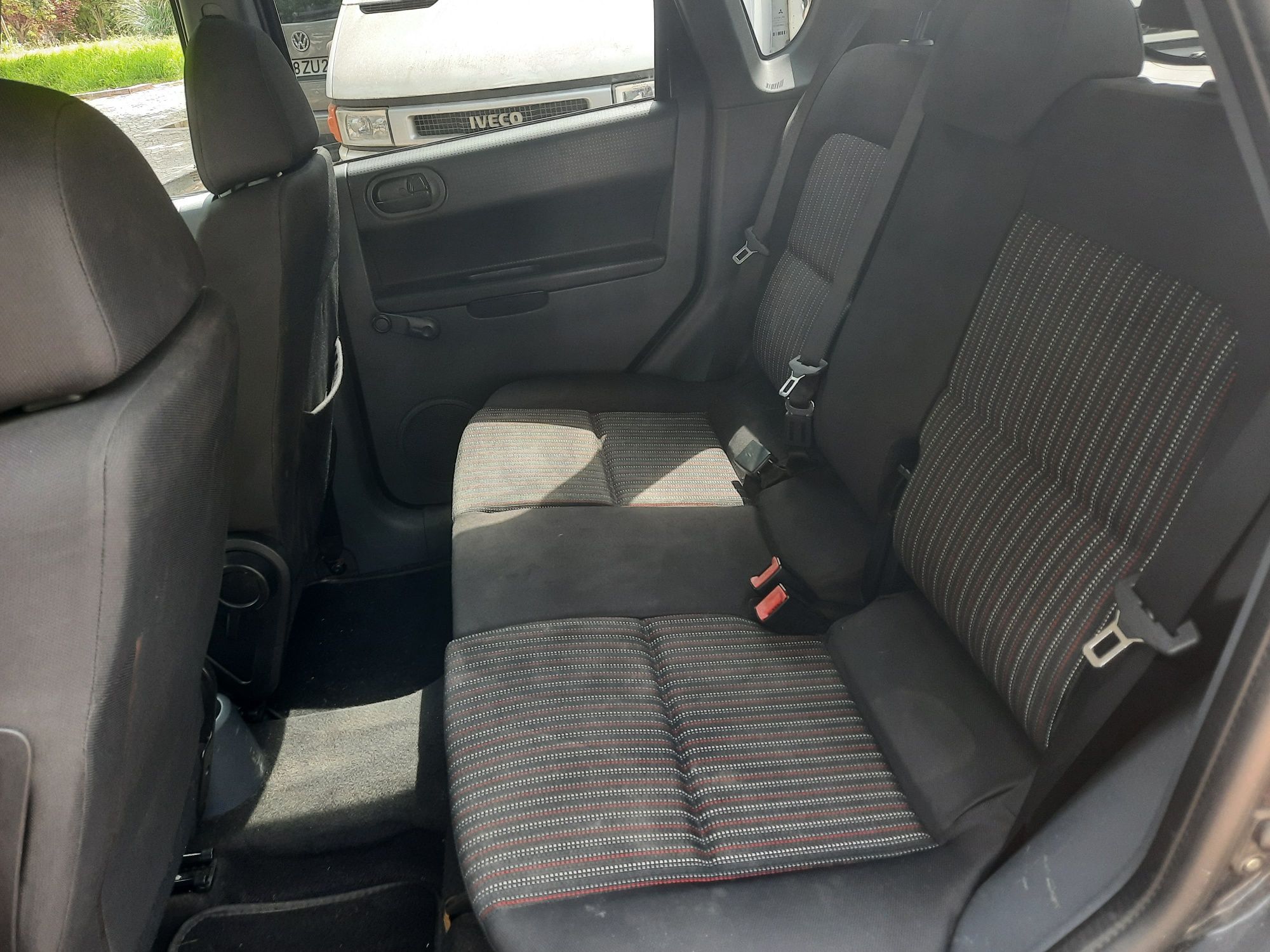Mitsubishi colt 1.1