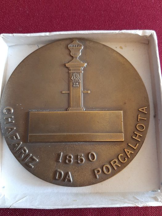 Medalhão II aniversário Câmara Municipal de Amadora