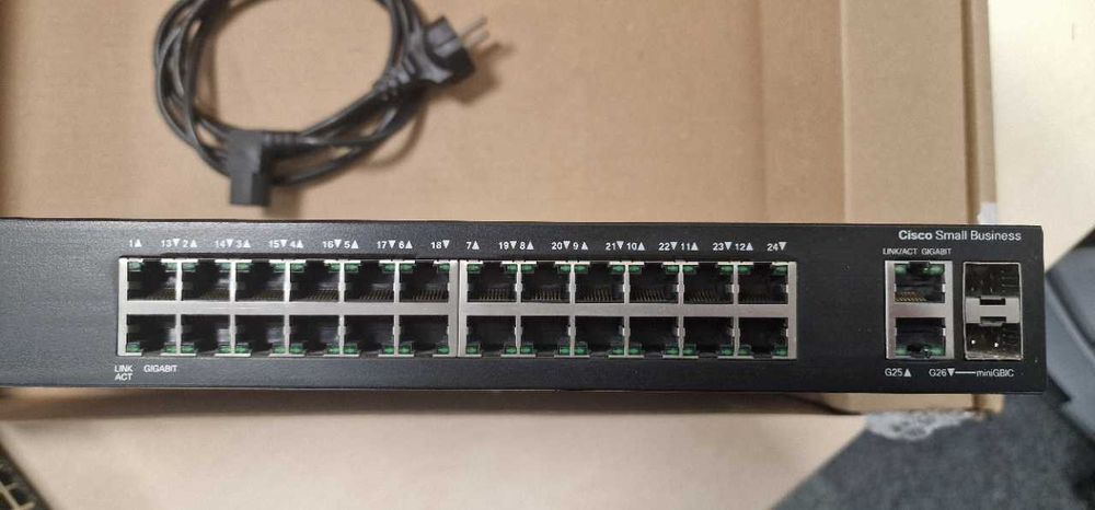 Switch  CISCO SG200-26