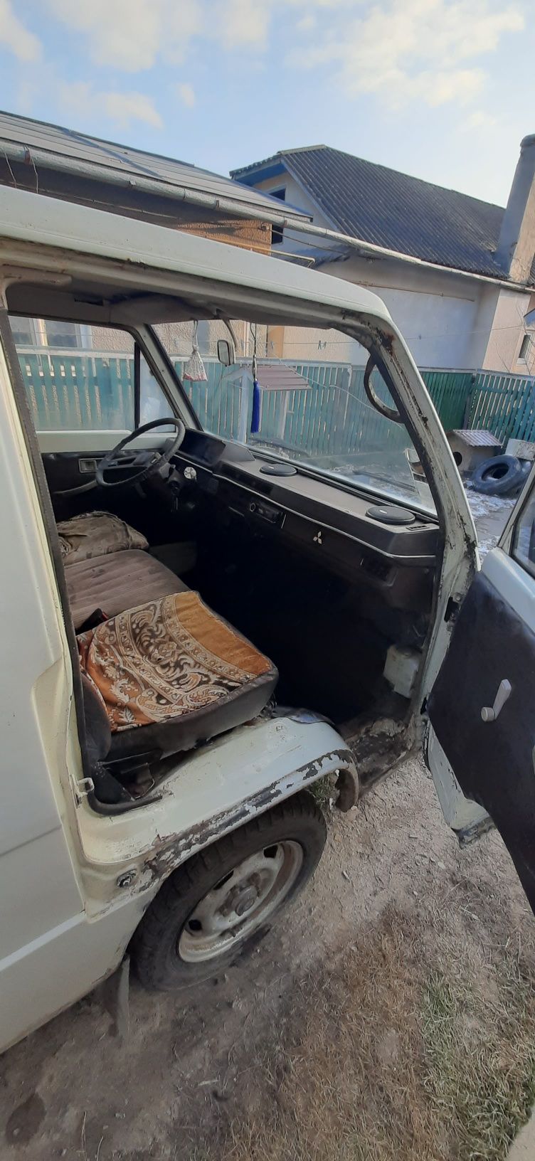 Mitsubishi l300 Авто на продаж цікавий обмін на ваз 2107 від 2007