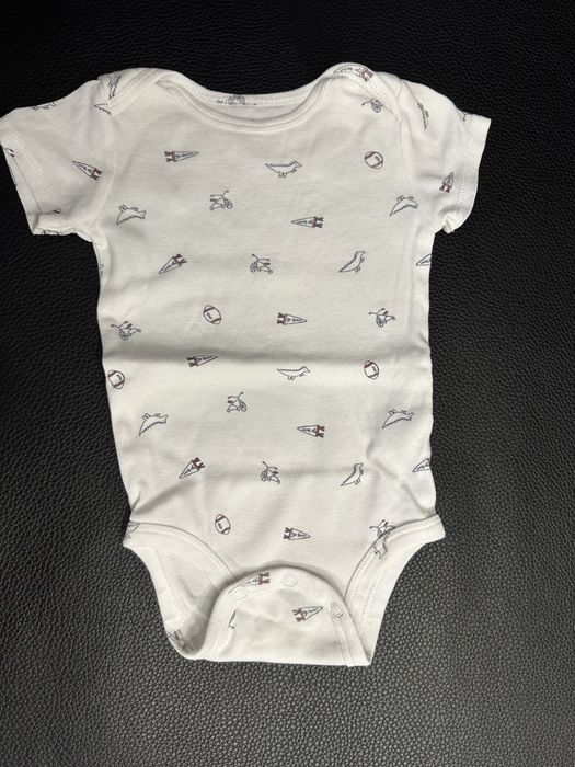 Вещи на  девочку возраст 6-9 месяцев