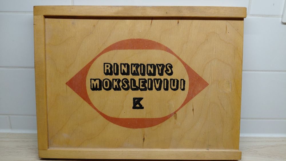 Przybory kreślarskie drewniane, PRL