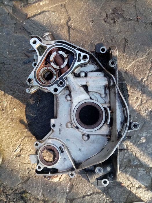 Насос масл. Разборка Accord 5 6 7 Розборка Шрот вантажівок грузовиков