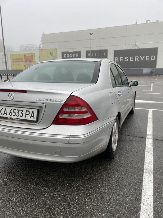 Mercede Benz c200 w203 2000рік 2.0компрессор