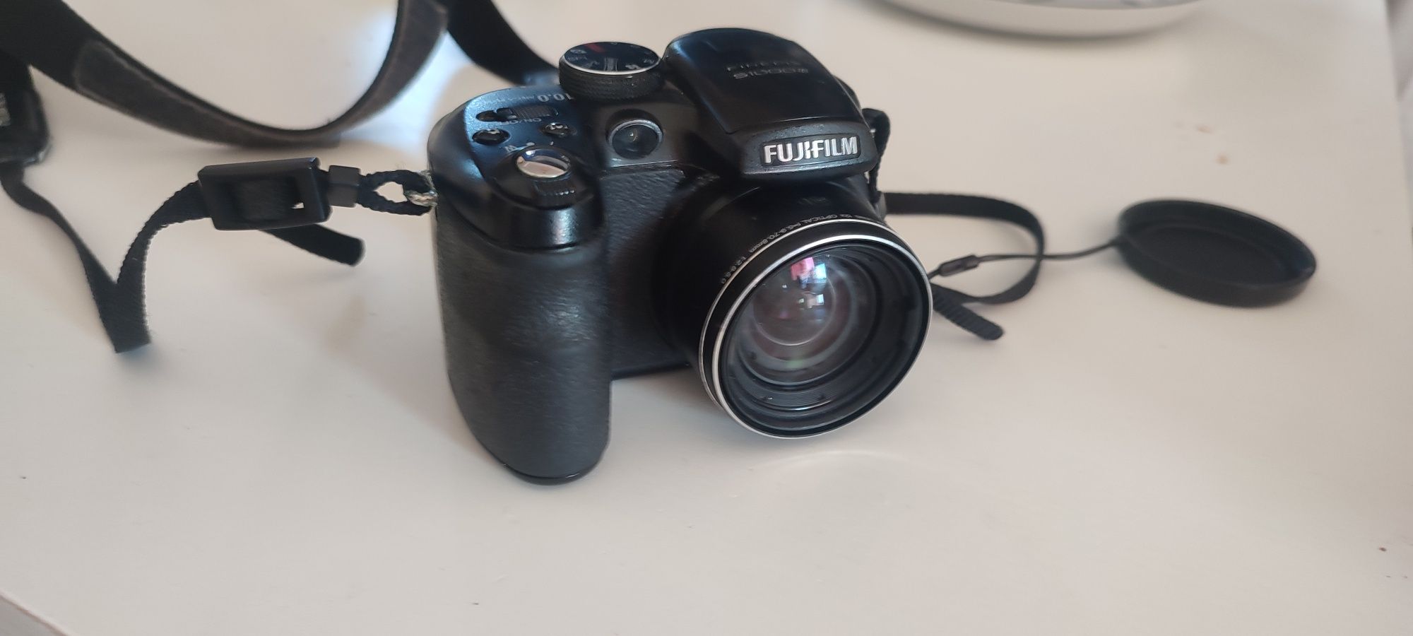 FUJIFILM Finepix S1000fd