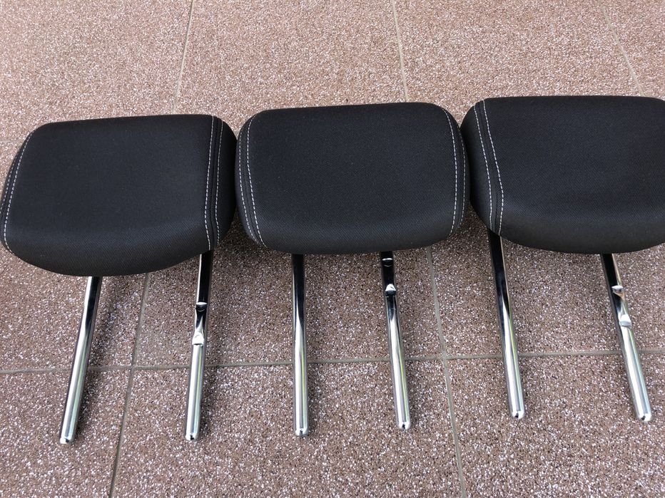 Підголівник Renault Megane 3