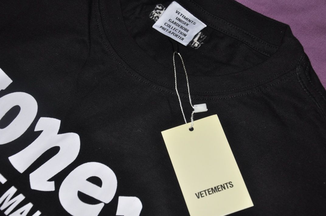 Футболка Vetements