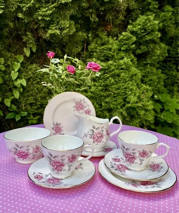 1950 TETE A TETE Cudne Róże Filiżanka DUCHESS Anglia Porcelana Vintage