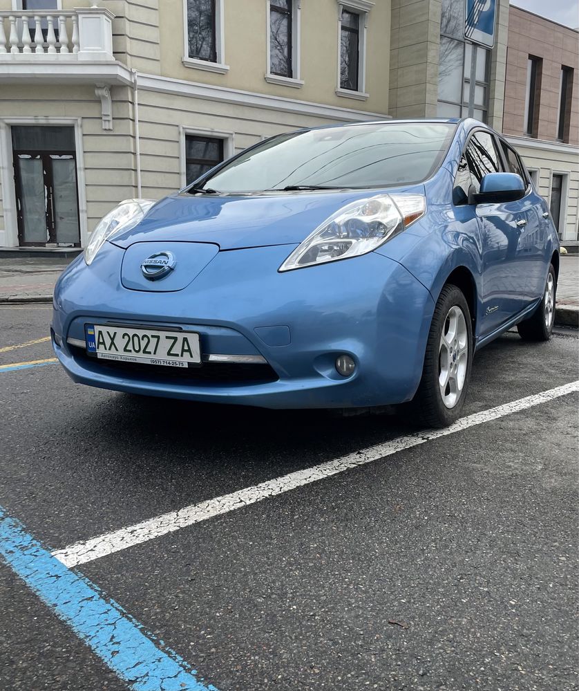 Nissan leaf Bose 2014