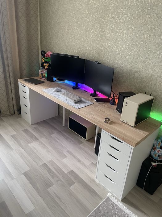 Продам игровой стол, компьютреный стол