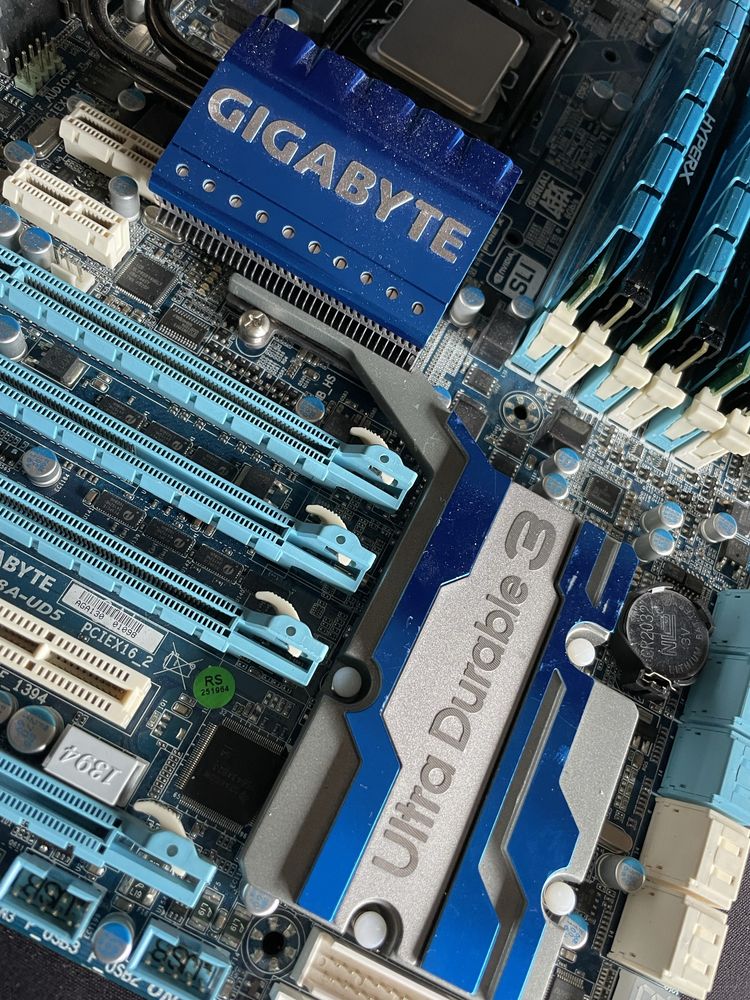 Gigabyte GA-X58A-UD5