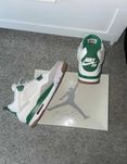 zupełnie nowy Jordan 4 Retro SB Pine Green R.44