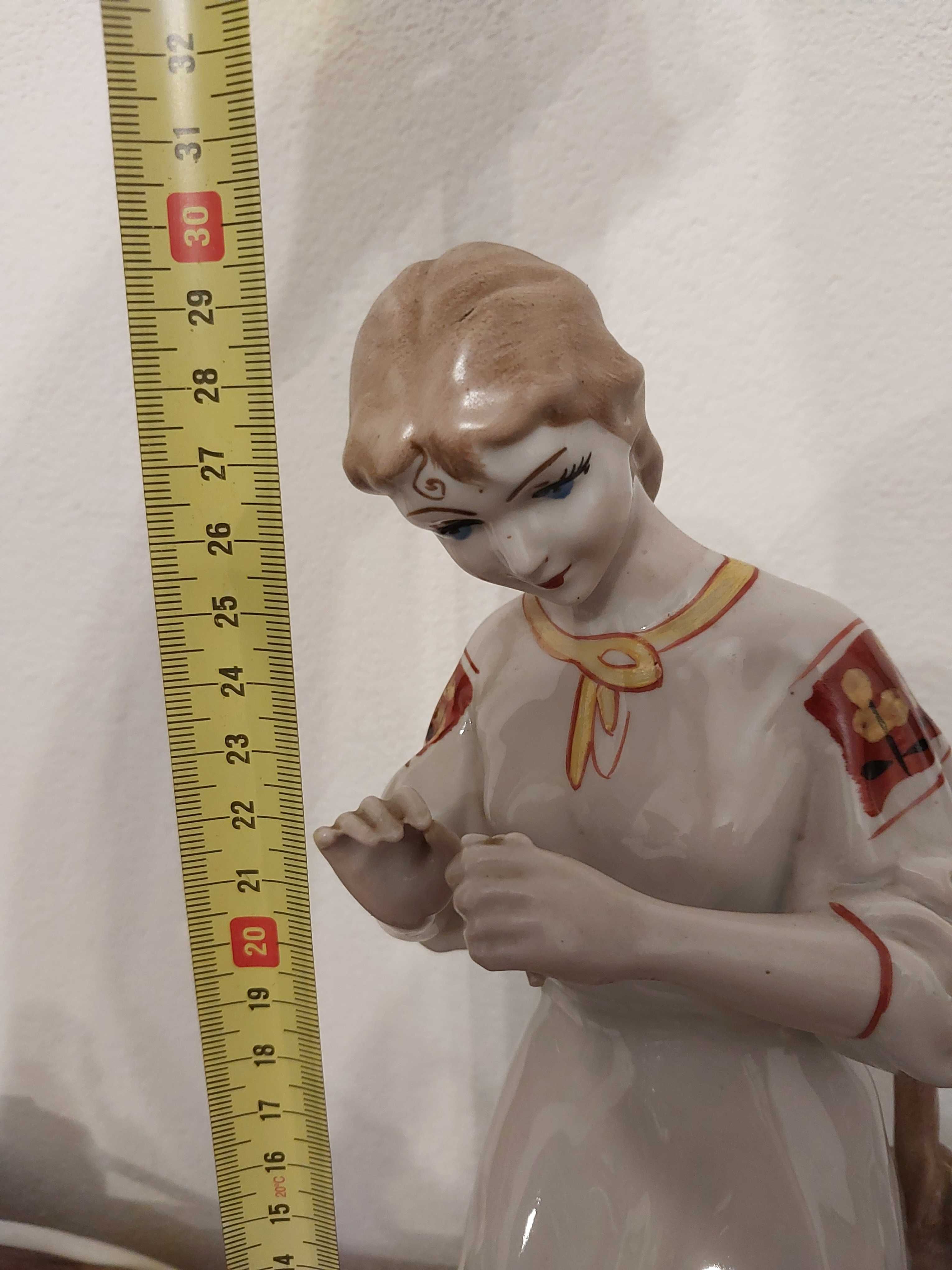 Figurka porcelanowa Ukraina