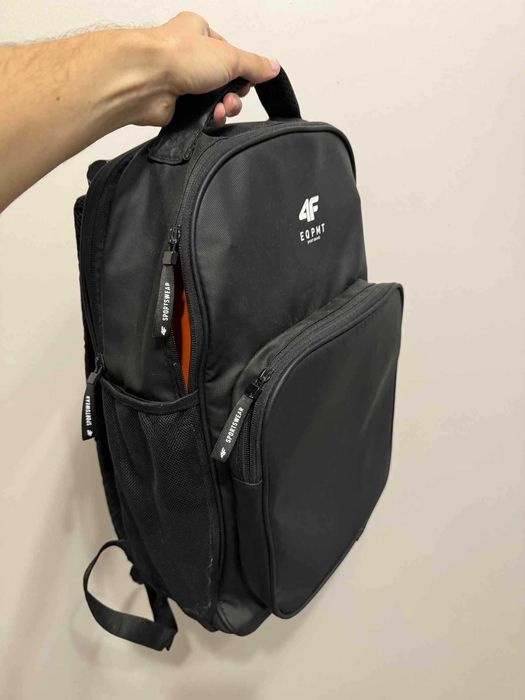 Plecak 4F czarny, sportowy | Stan bardzo dobry