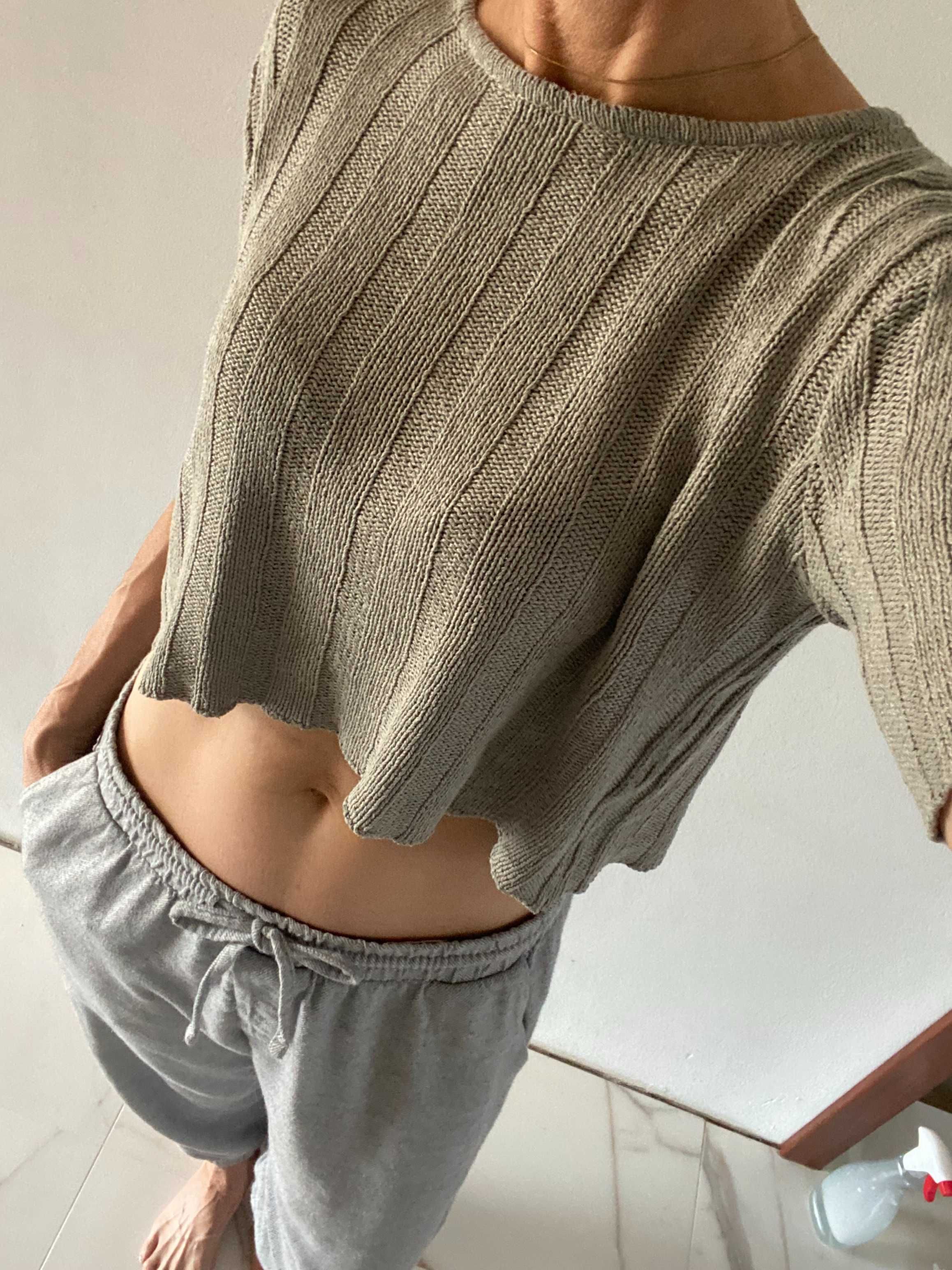 Top oliwkowy khaki rozmiar s - must have w b. db - stanie