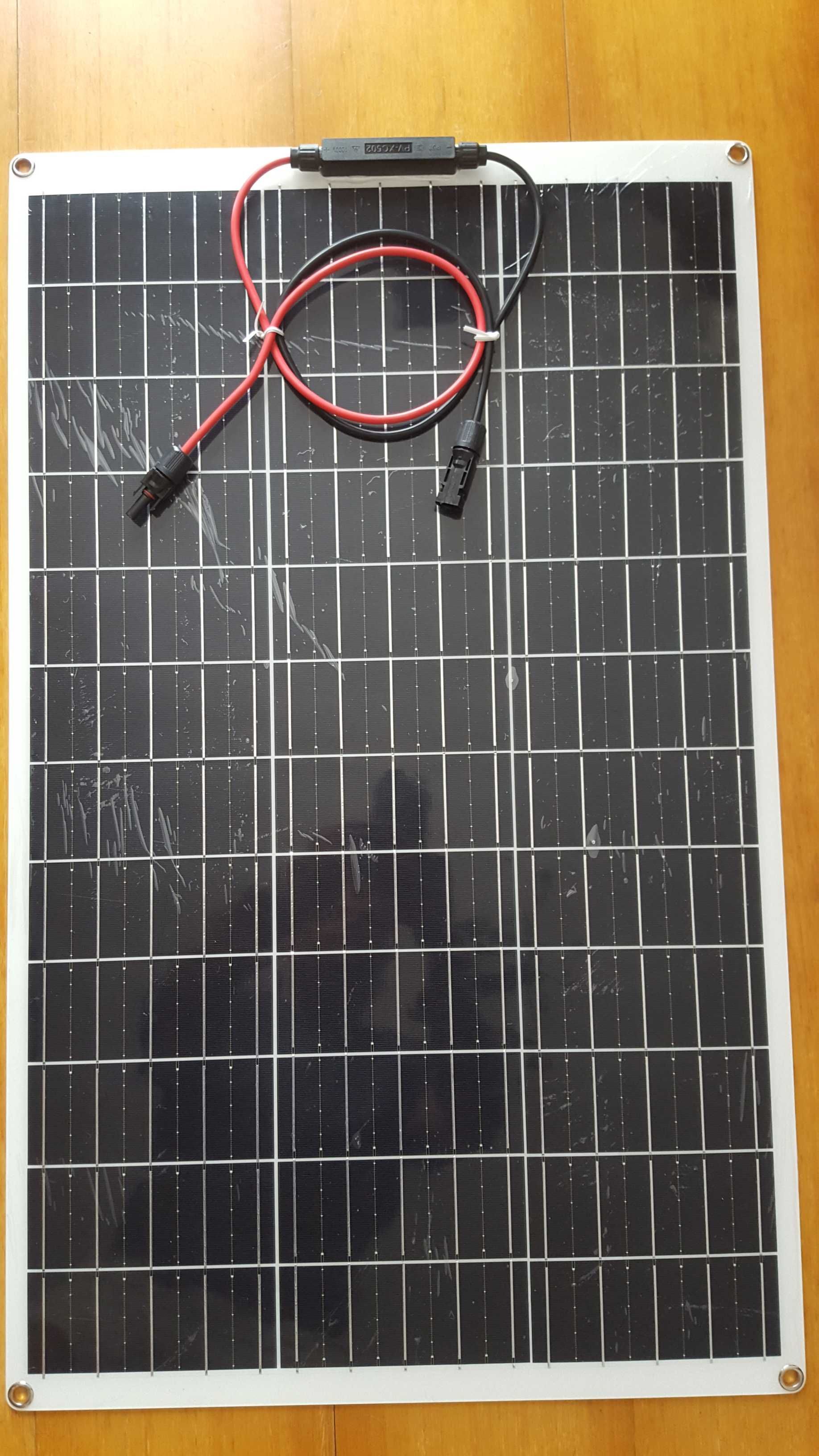 Painel fotovoltaico semi-flexível 12V
