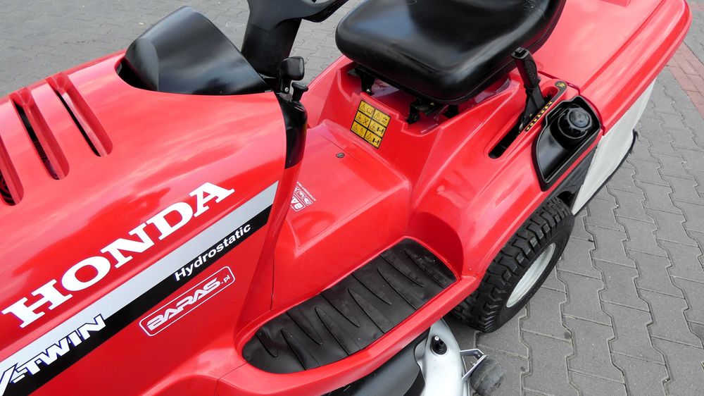 Traktorek kosiarka HONDA 2620 2 Cylindry 122cm (060604.5) - Baras