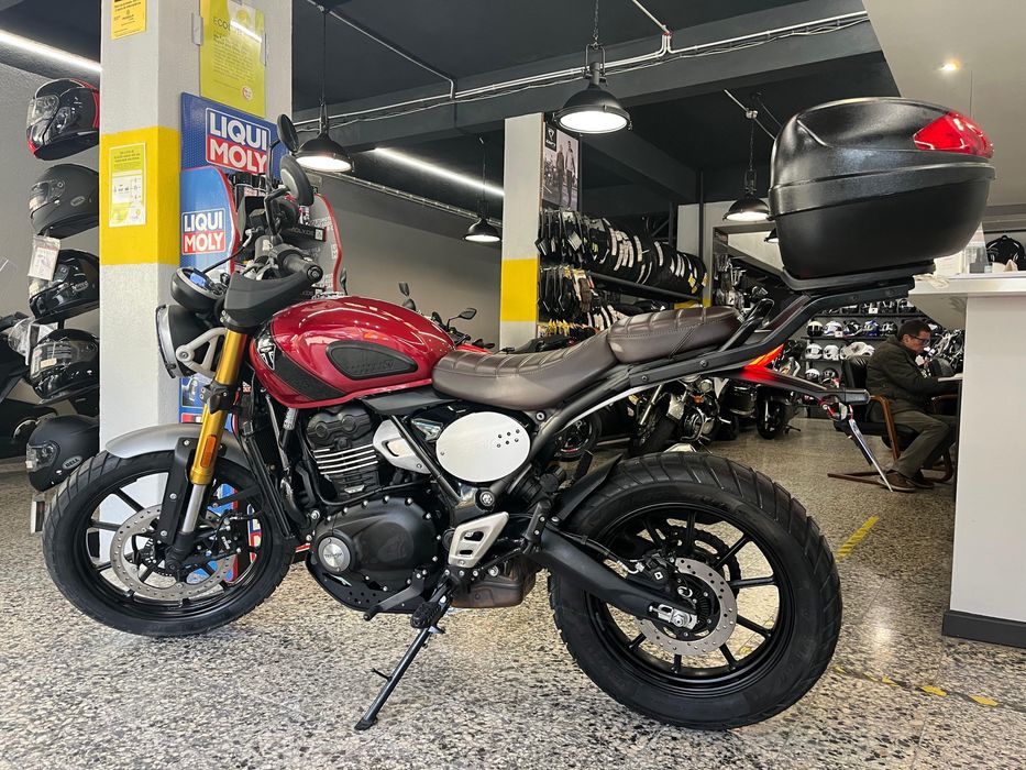 Triumph Bonneville Scrambler 400 de 2023 Apenas 5700 Kms